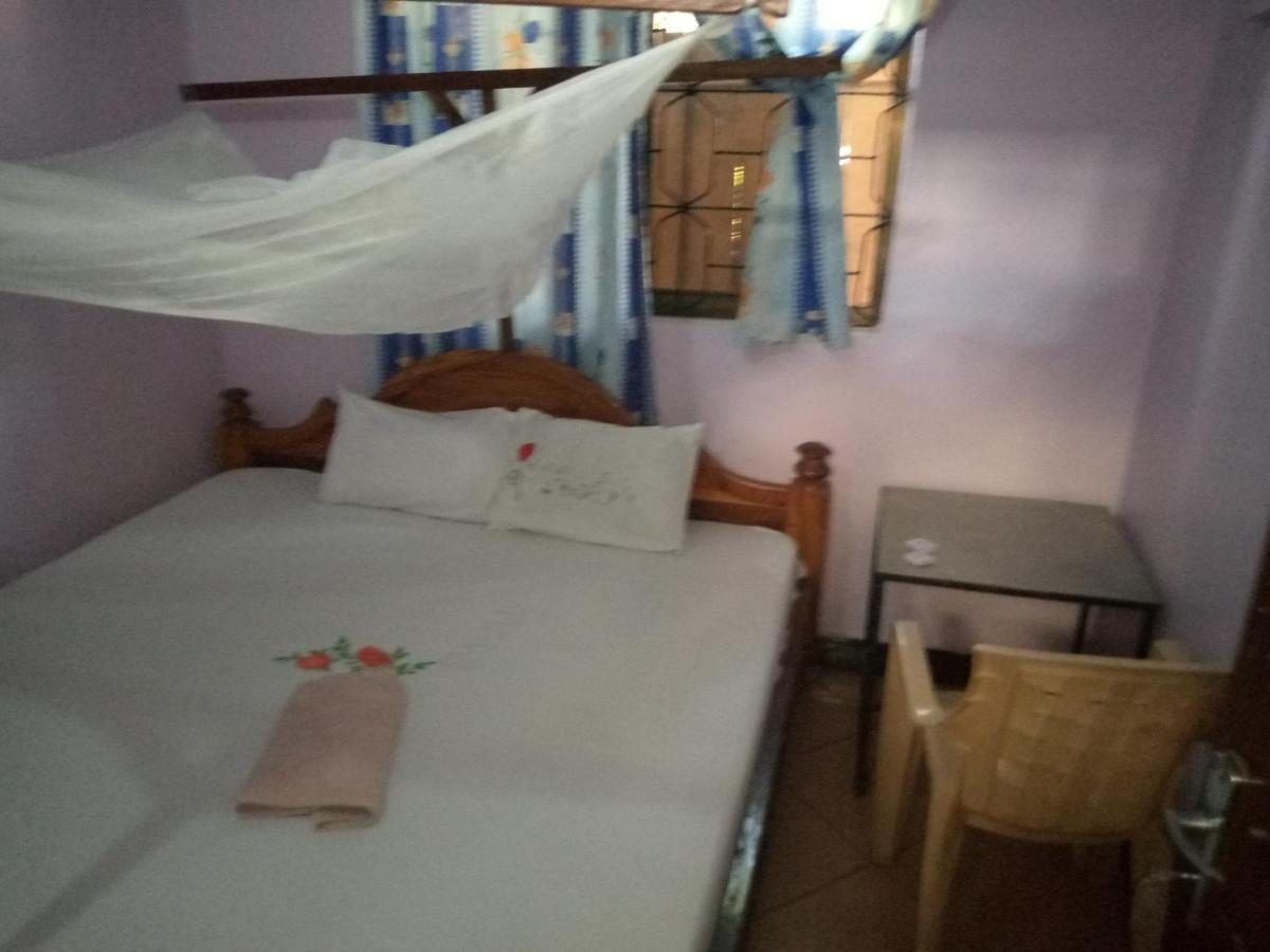 Kicec Bar And Guest House Airport Dar es Salaam Bagian luar foto