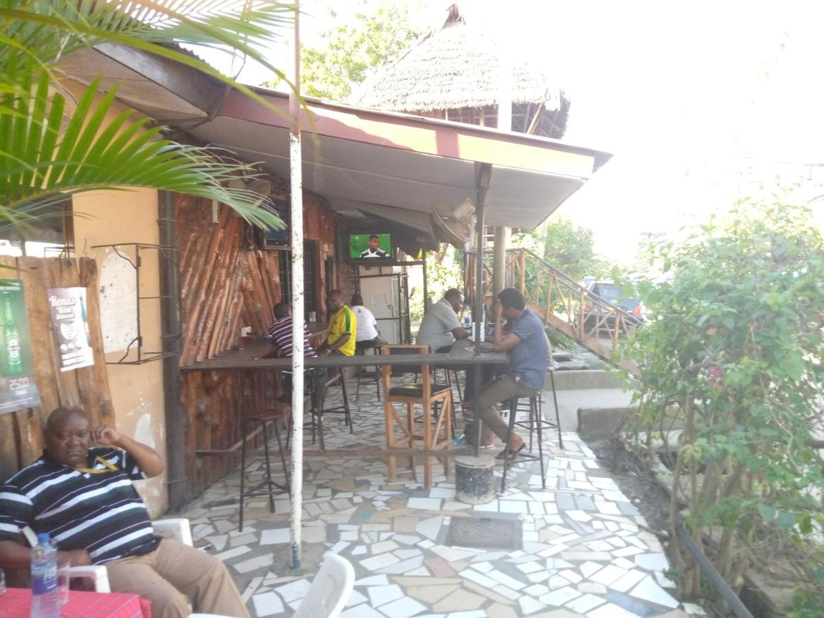 Kicec Bar And Guest House Airport Dar es Salaam Bagian luar foto