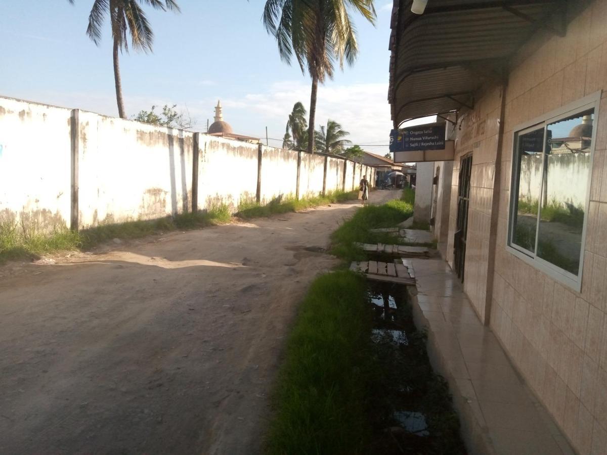 Kicec Bar And Guest House Airport Dar es Salaam Bagian luar foto